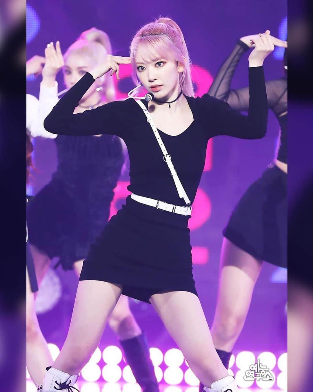 のインスタグラム：「… #hkt48 #IZONE #아이즈원 #アイズワン  #sakura #宮脇咲良 #미야와키사쿠라 #さくら」