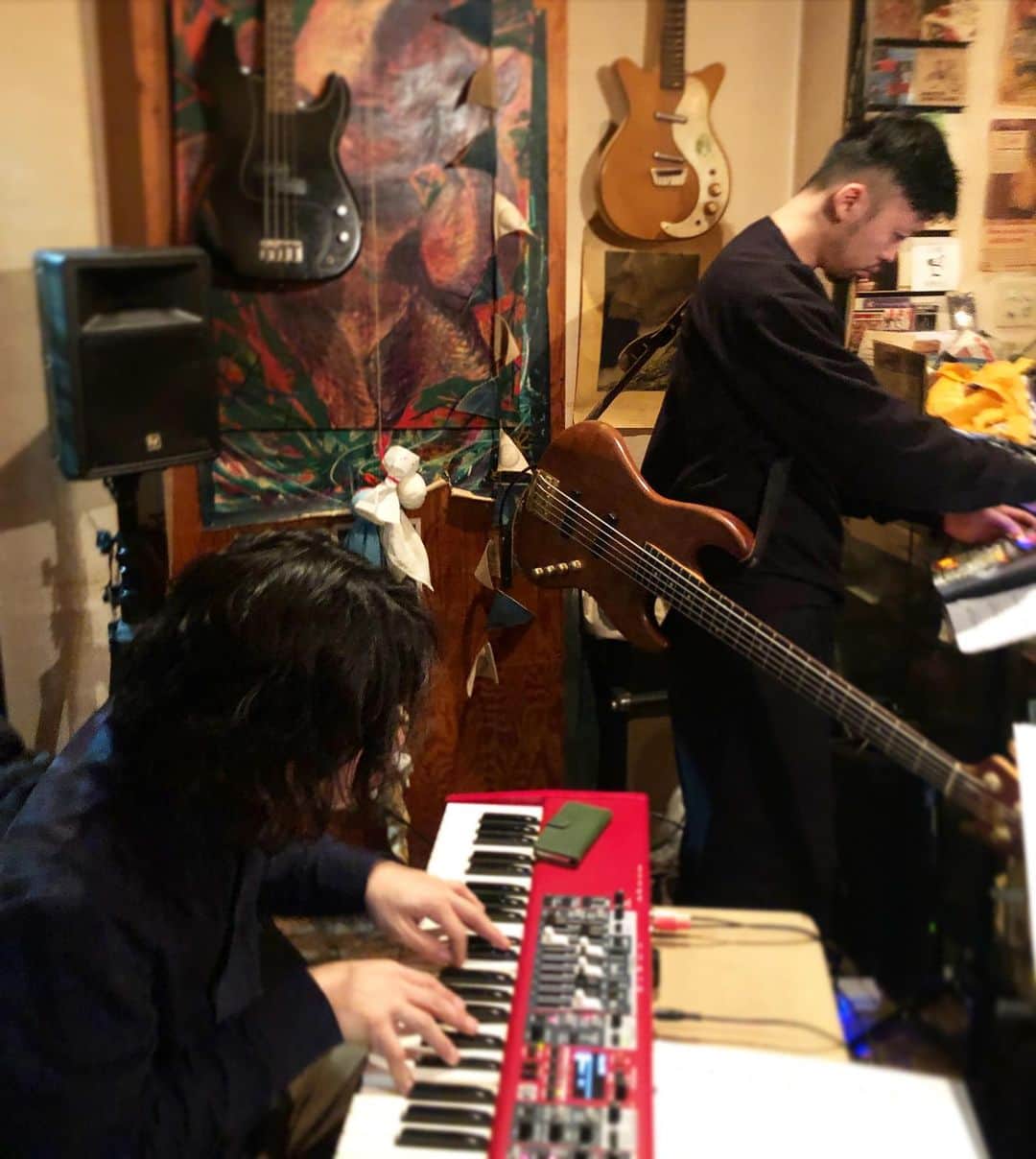 のインスタグラム：「今夜はcosmic session @新百合ヶ丘  Radio Fernandoによる配信もやります。 おうちでゆっくり時間にぜひどうぞ♬  配信サイトはこちら https://youtu.be/ghBwnQJCyNM」