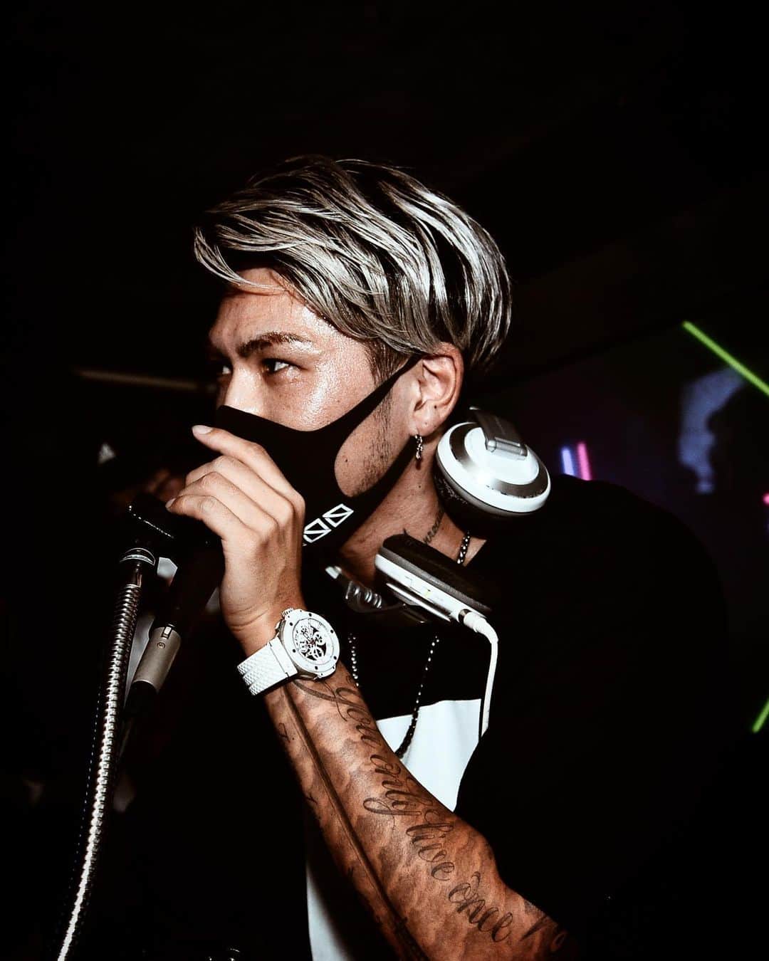 DJ ACEのインスタグラム：「🌙﻿ 明日19日(土)神奈川県川崎のクラブ月夢に出演！﻿ ﻿ 最高だった前回のメインフロアラスト。﻿ ﻿ その感動が未だ冷めやらぬ中、第二章に突入した世話になってるオーナーMURA君のバースデーイベントということで最高の1日にしたいと思う😎﻿ ﻿ 参加希望の方は是非！﻿ ﻿ どうしても来れない方、TeamACE1内で限定ライブ中継配信します！(2時過ぎスタート予定)﻿ ﻿ ストーリーハイライトから！﻿ ﻿ See you there at club tsukiyume in kawasaki!﻿ ﻿ #ACE1﻿ #HomeTown﻿ #川崎﻿ #月夢」