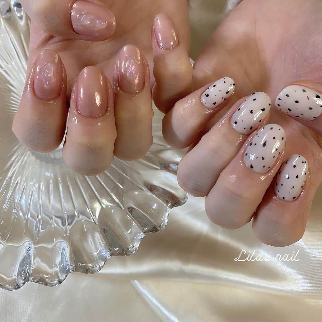 のインスタグラム：「* この色可愛かったなー♡ いつもありがとう☃️❄️ #girlynail #ガーリーネイル #ミラーネイル #glitternail #젤네일 #젤네일아트 #젤네일전문 #フレンチガーリー  #ギンガムチェック #ギンガムチェックネイル #オーダーチップ #ブライダルネイル #ワイヤーネイル  #セルフネイル #스누피네일아트 #左右非対称ネイル #ちょうちょネイル #蝶々ネイル #ヴィンテージネイル #水滴ネイル #オーロラネイル #フレンチネイル #冬ネイル #マットネイル #韓国ネイル」