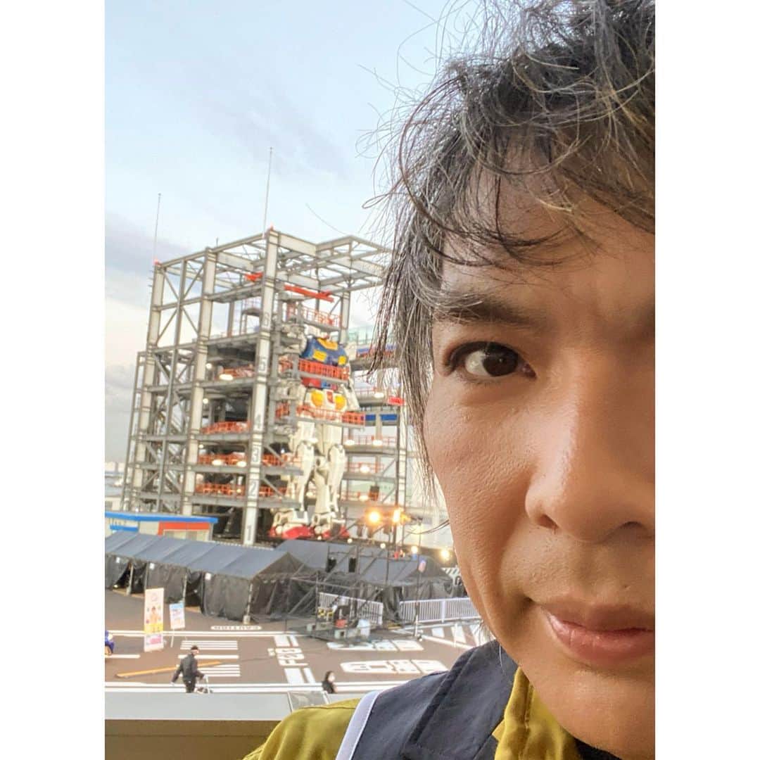 真矢さんのインスタグラム写真 - (真矢Instagram)「ガンダムより僕の顔のが大きい件😯」12月18日 19時34分 - 331shinya