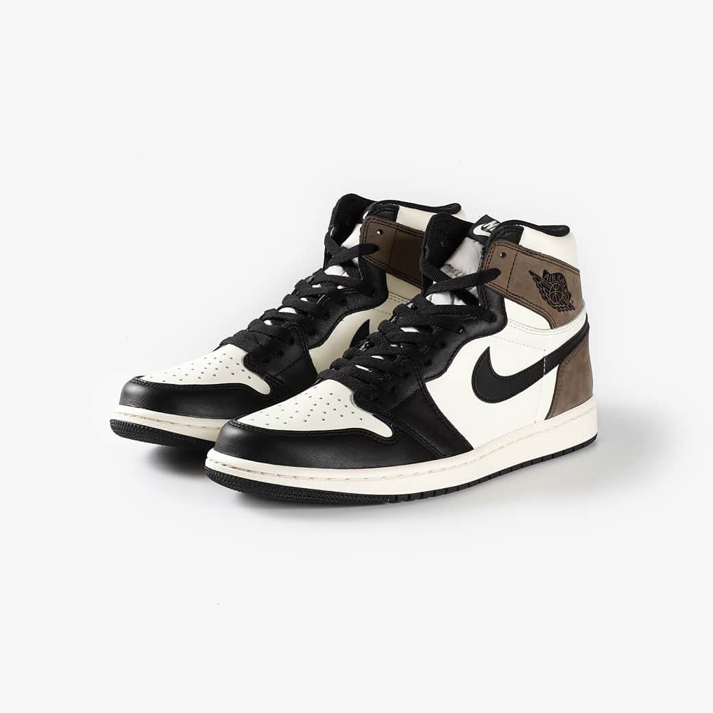 KICKS LAB. [ Tokyo/Japan ]のインスタグラム：「NIKE l "AIR JORDAN 1 RETRO HIGH OG DARK MOCHA" l Available in Store and Online Store. #KICKSLAB #キックスラボ」