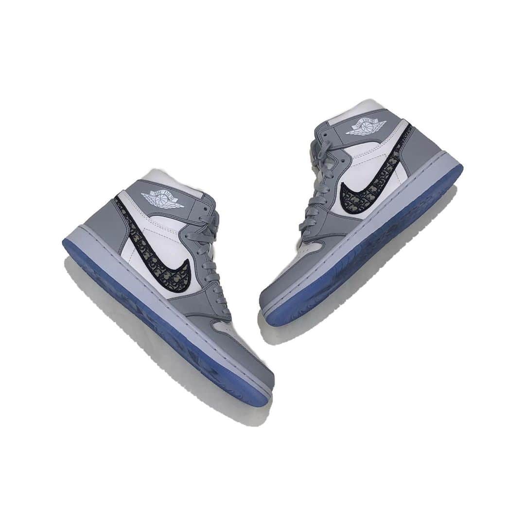 のインスタグラム：「【New Arrival】 《NIKE》×《DIOR》 "AIR JORDAN 1 HIGH OG DIOR CN8607-002"  Condition：S  ㅤㅤㅤㅤㅤㅤㅤㅤㅤㅤㅤㅤㅤㅤㅤㅤㅤㅤㅤㅤㅤㅤ ㅤㅤㅤㅤㅤㅤㅤㅤㅤㅤㅤㅤㅤㅤㅤㅤㅤㅤㅤㅤㅤ #rinkan #nike #dior ㅤㅤㅤㅤㅤㅤㅤㅤㅤㅤ ㅤㅤㅤㅤㅤㅤㅤㅤㅤㅤㅤㅤㅤㅤㅤㅤㅤㅤㅤㅤㅤㅤ  You can use wechat or paypal for payment. International shipping is available. Please contact us though DM. ㅤㅤㅤㅤㅤㅤㅤㅤㅤㅤㅤㅤㅤㅤㅤㅤㅤㅤㅤㅤㅤㅤ  您可以使用微信或支付宝付款。 可提供国际运输。 请通过DM联系我们。 ㅤㅤㅤㅤㅤㅤㅤㅤㅤㅤㅤㅤㅤㅤㅤㅤㅤㅤㅤㅤㅤㅤ  สำหรับรายละเอียดและรายการที่ระบุไว้ สนใจกรุณาติดต่อทางDM หรือส่งข้อความมาได้ครับ ขอบคุณครับ ㅤㅤㅤㅤㅤㅤㅤㅤㅤㅤㅤㅤ ※お買取も行っております。 We can buy your items. ㅤㅤㅤㅤㅤㅤㅤㅤㅤㅤㅤㅤㅤㅤㅤㅤㅤㅤㅤㅤㅤㅤ  Please contact us by DM 📩 ㅤㅤㅤㅤㅤㅤㅤㅤㅤㅤㅤㅤㅤㅤㅤㅤㅤㅤㅤㅤㅤㅤ ㅤㅤㅤㅤㅤㅤㅤㅤㅤㅤㅤㅤㅤㅤㅤㅤㅤㅤㅤㅤㅤㅤ 〈RINKAN SHIBUYA〉 TEL：03-5458-3050 LINE ID：rinkanshibuya」