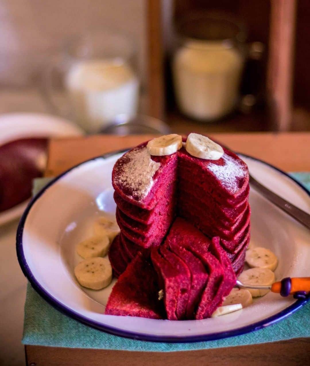 Archana's Kitchenさんのインスタグラム写真 - (Archana's KitchenInstagram)「Spongy and Colorful, Beetroot Pancakes are a healthy Pancake option that you can make for your weekend breakfast along with some sliced fruits and a cup of Espresso Coffee/Masala Tea. Get the recipe from the smart.bio link in my profile @archanaskitchen . . . . . #recipes #easyrecipes #breakfast #Indianbreakfast #archanaskitchen #healthylifestyle #eating #highprotein #breakfastclub #cheesetoast #cheesechilli #Cheesechillitoast #homemadefood #eatfit #cooking #food #healthyrecipes #foodphotography #recipeoftheday #comfortfood #deliciousfood #delicious #instayum #food」12月18日 11時30分 - archanaskitchen