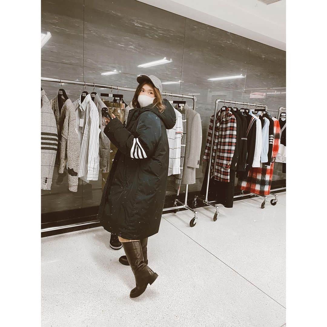 紗栄子さんのインスタグラム写真 - (紗栄子Instagram)「久しぶりにお買い物した✴︎ ほとんど人のものw @thombrowne」12月18日 11時34分 - saekoofficial