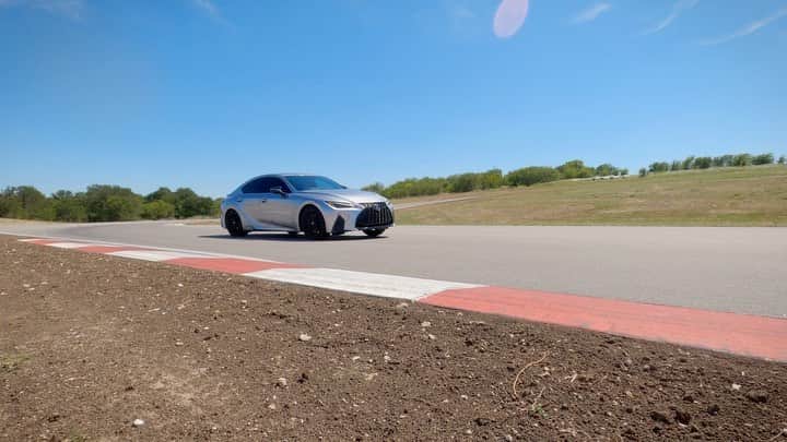 Lexus USAのインスタグラム：「Pro racing driver Townsend Bell shares his top three things about the 2021 #LexusIS F SPORT. Agree or disagree?」