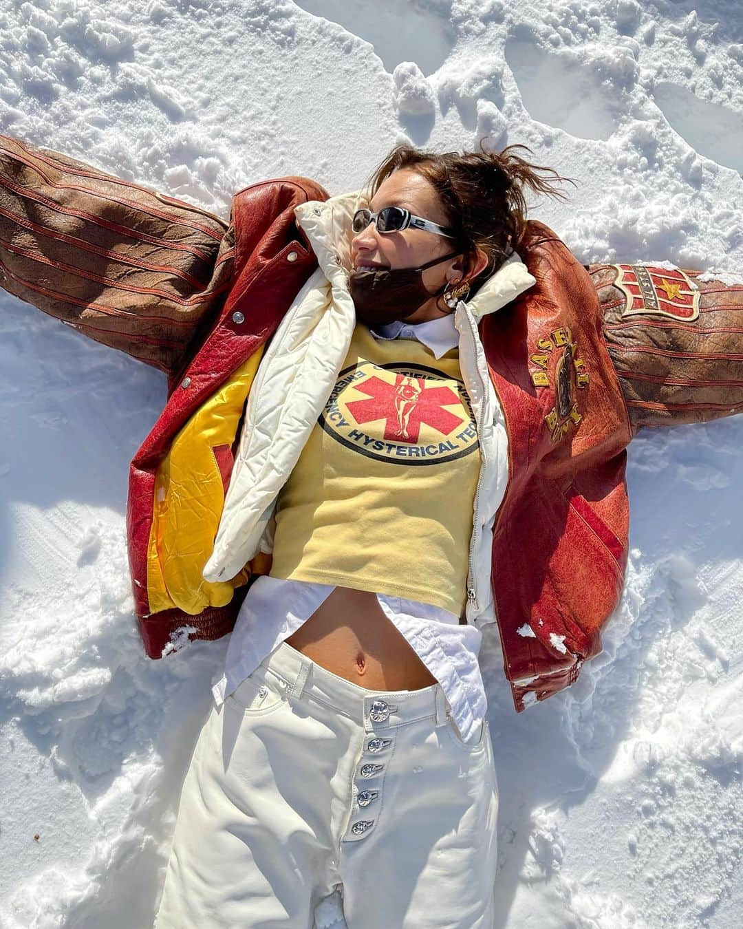 ベラ・ハディッドさんのインスタグラム写真 - (ベラ・ハディッドInstagram)「A Snow angel special」12月18日 12時13分 - bellahadid