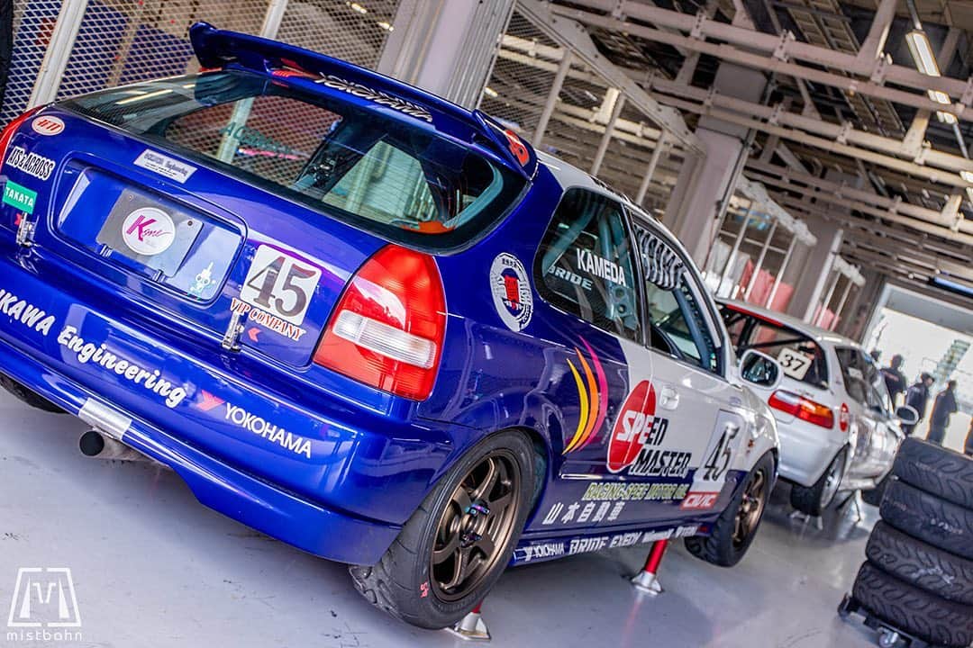 のインスタグラム：「_ SpeedMaster-Wm-大川ENG Honda EK9 CIVIC _ _ Shot on Nov-29 2020 "SUZUKA CLUBMAN RACE FF CHALLENGE Final Round" at Suzuka International Circuit _ owner: SpeedMaster-Wm-大川ENG photo: @mistbahn _ _ JP) 2020年11月29日 鈴鹿フルコース(鈴鹿サーキット国際レーシングコース)、鈴鹿クラブマンレース FFチャレンジ最終戦にて撮影。 _ _ #suzukaclubmanrace #鈴鹿クラブマンレース #鈴鹿クラブマン #ffchallenge #ffチャレンジ #suzukacircuit #suzukainternationalcircuit #鈴鹿サーキット #speedmaster#大川eng #ohkawaengineering #civic #hondacivic #ホンダシビック #シビック #ctr  #ek9 #ekcivic #n1civic #kanjo #kanjostyle #kanjoracer #kanjozoku #timeattack #timeattackjapan #hondasontrack ＃te37 #rays #a050」