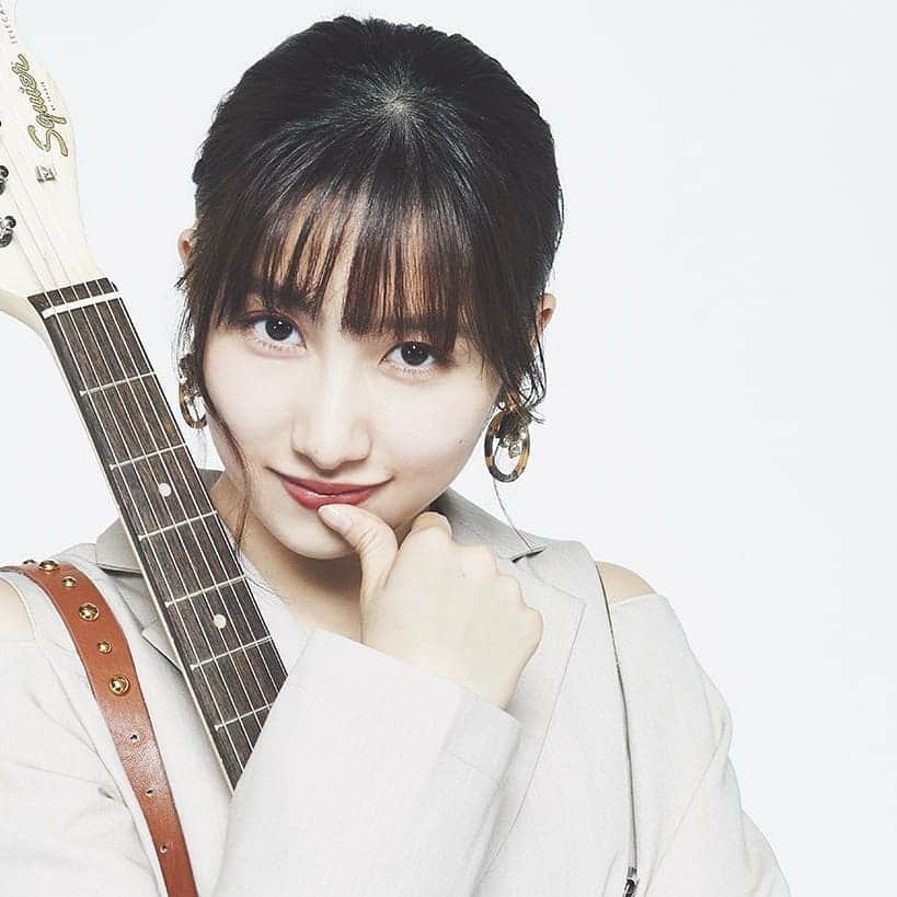 モーニング娘。'20のインスタグラム：「- . 「Fender」 . . #佐藤優樹 . .」