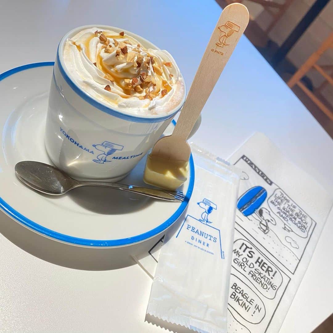 林茜実里さんのインスタグラム写真 - (林茜実里Instagram)「かわいい💕 横のやつはホワイトチョコバター🧈 #peanuts #カフェ #赤レンガ倉庫 #赤レンガ倉庫カフェ #スヌーピー」12月18日 12時52分 - amirihayashi_pimms