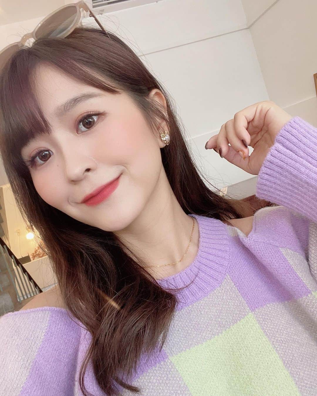 郭圈圈さんのインスタグラム写真 - (郭圈圈Instagram)「台中可愛的咖啡廳☕️ 但我喝茶🫖 好大一壺～誠意十足😆 搭配蛋糕🍰好清爽😋 - 🏠台中市北區梅川東路三段203號 （一開始還看錯跑到四段 真的眼睛👀有問題） - 💜我可愛的毛衣💚 @marumaru_lea_official」12月18日 13時17分 - helloiamlea