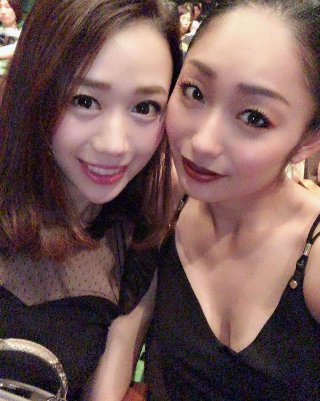 小川真理恵のインスタグラム：「Happy Birthday to my love @miki_m_ando0403 🥺❤️ I'm so lucky to have her in my life💕 みきとの写真ありすぎ事件🥰  #BD#bff」