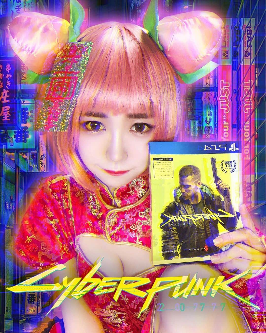マコ・プリンシパルのインスタグラム：「#cyberpunk2077 🎮⚡️⚡️ CD PROJEKT REDが手がけるSFオープンワールドゲーム「CYBERPUNK 2077」⚡️ ゲーム内ナイトシティで人気のアイドルグループ「US CRACKS」の楽曲を3曲、アートアイドルユニット #ナマコプリ teamで歌いました！ 楽曲プロデュースはカワムラユキさんです✨  本日12月18日には「PONPON SHIT」という曲も収録のサウンドトラック「Cyberpunk 2077: Radio Vol. 2」がApple MusicやSpotifyなどで配信リリーススタート❤️ ぜひ沢山聴いて下さいーーPONPON❤️  #cyberpunk2077 #サイバーパンク2077  #アスクラックス #uscracks #namakopuri #ナマコプリ　#赛博朋克2077 #钵钵鸡」
