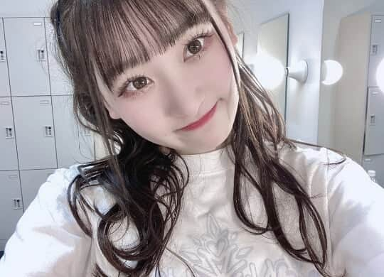 齋藤樹愛羅のインスタグラム：「Thank you for the tour in Kawasaki! I was happy to see a lot of faces today! !! Did you meet? ??  I got a blue mascara at the birthday pre! !! I was so happy that I used it immediately! !! This is real! !! Thank you so much! !! I will cherish it! !!  Ah! If you haven't seen TikTok yet, please check it out!  #イコラブ」