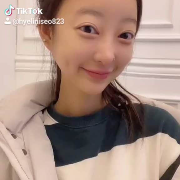ヘリンのインスタグラム：「웃음맛집 #린스타그램」