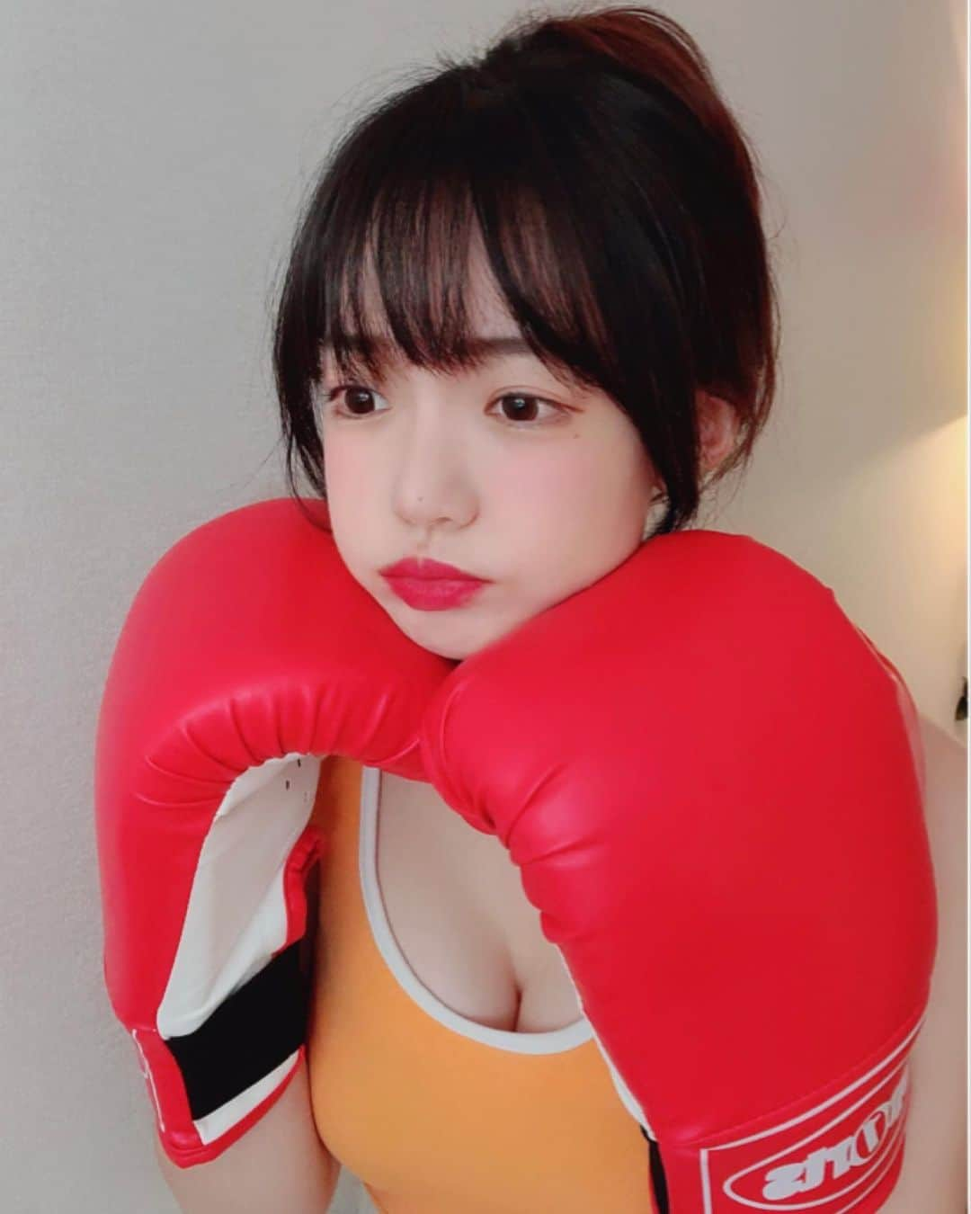 ウンソルさんのインスタグラム写真 - (ウンソルInstagram)「냥냥펀치🥊」12月18日 14時48分 - taylanofficialx