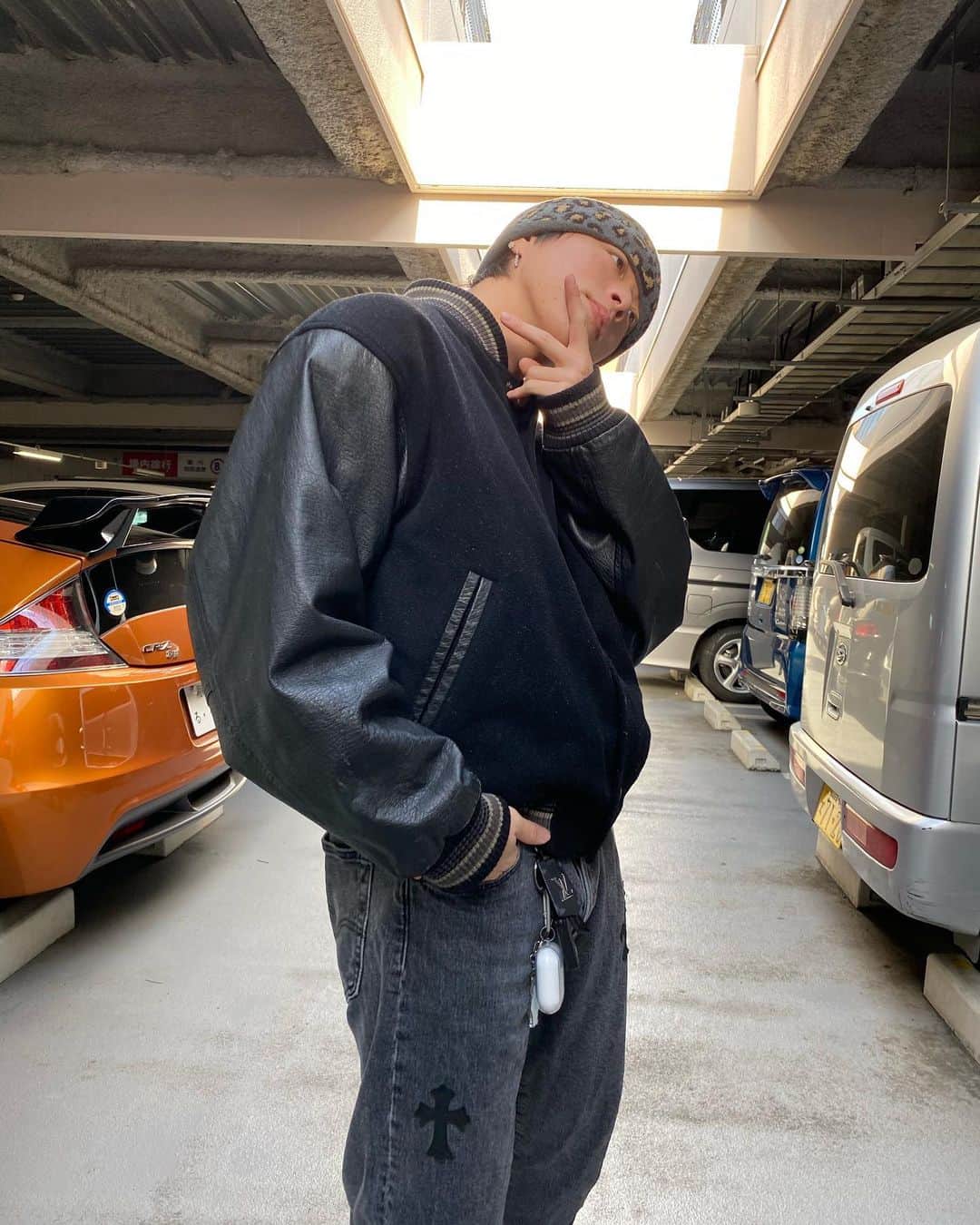 島雄壮大のインスタグラム：「🎵🖤」