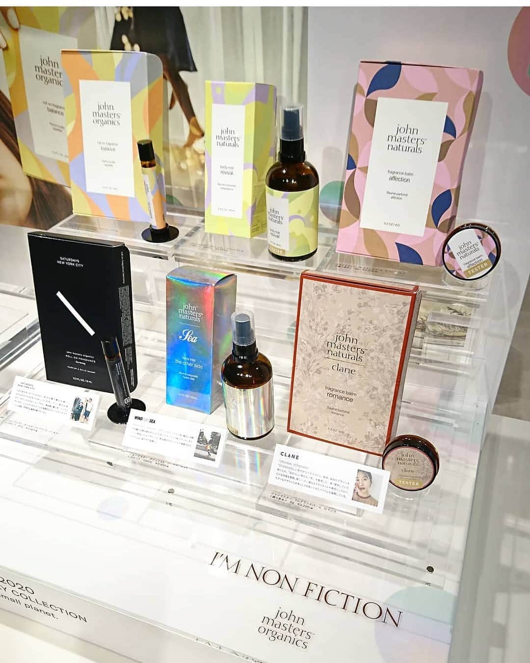 puu326さんのインスタグラム写真 - (puu326Instagram)「. Cosme Kitchen代官山本店で『giovanni』と『john masters organics』の POP UP STOREがopenしたので早速🤗🎊 . #giovanni のビックボトル、ダメージタイプの シャンプーとコンディショナー  #johnmasterorganics の ヘアペースト&ARオイルNを getしてきました～😊 .  ベストコスメ賞を沢山とっている オイル使ってみたかったのよね🤗✨  シャンプーとコンディショナーは フルーティーなココナッツの香りが タイプ🤤💕 . 1番人気のダメージタイプのシャンプー&コンディショナーを含むお得なキットは 代官山限定らしい！ . john masters organicsは Cosme Kitchenで初の取り扱いなんだって😃.  WinterコフレはPOPUP期間中限定で、 代官山本店とECのみで発売しているみたいです！→pic6👯‍♂️ . POP UP期間のみ、普段取り扱いのない ラインナップの展開もあるので 是非行ってみて～😍 . #giovanni #johnmastersorganics  #コスメキッチン #cosmekitchen #ジョヴァンニ #ジョンマスターオーガニック #コスメキッチン代官山#オーガニック#オーガニックコスメ#シャンプー#コンディショナー#代官山  @cosmekitchen @giovanni_japan @johnmastersorganics_japan @cosmekitchen_daikannyama」12月18日 20時28分 - puu326