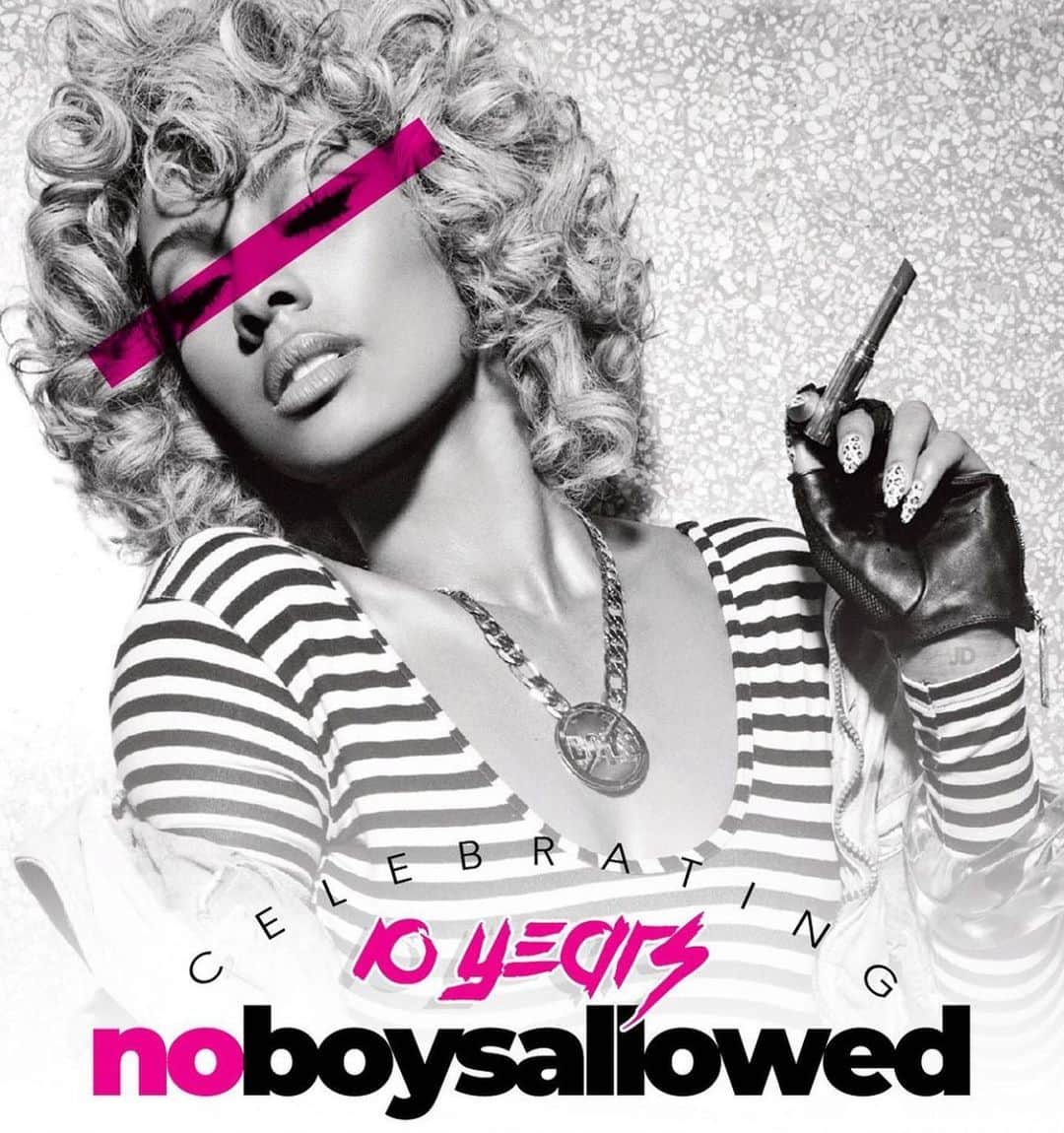 ケリー・ヒルソンのインスタグラム：「Today marks the 10th Anniversary of No Boys Allowed!!! 🎉 I’m still so proud of this album and its success. In my opinion, it was a bangin ass blend of real songs, R&B, and pop sensibility. And it STILL jams (I just checked. 😆). Thank you to all who enjoyed it, whether physical (remember those? 💿) or digital, radio stations who’ve played (and still play) it, and everyone who worked on this project in any capacity. I am grateful to all of you. 🙏🏾💞  Here are some original shots from the #NOBOYSALLOWED artwork shot by @stevengomillion. Which of these would you like on a hoodie to commemorate the Anniversary? Link in bio to cop the drop FIRST!  #PrettyGirlRock #BreakingPoint #TheWayYouLoveMe #OneNightStand #LoseControl #Buyou #BeautifulMistake #BahmBahm #ToySoldier #Hustler #LieToMe #AllTheBoys」