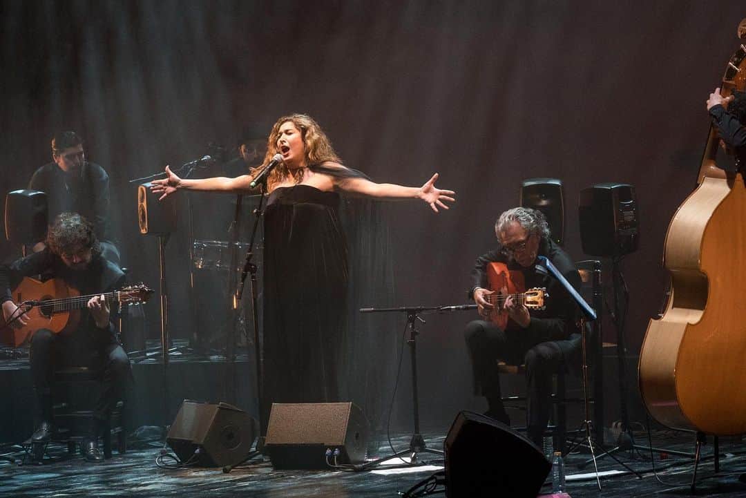 DeFlamenco.comさんのインスタグラム写真 - (DeFlamenco.comInstagram)「Estrella Morente #SumaFlamenca 2020 #flamenco #deflamenco #fotoflamenco #flamencomadrid   📷@manjavacas.flamenco」12月18日 16時08分 - deflamenco