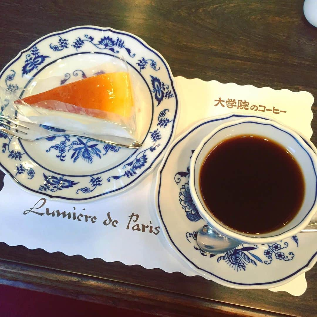 大岡源一郎さんのインスタグラム写真 - (大岡源一郎Instagram)「酸味〜。美味ぃ〜。 . #gennoziレトロ喫茶巡り シリーズ #ブレンド」12月18日 16時25分 - gennozidotcom