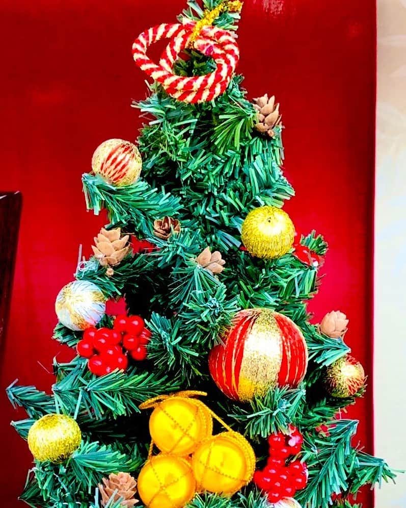 のインスタグラム：「こんにちは(๑′ᴗ‵๑)✨  #1日1クリスマスツリーinKOBE #がんこトアロード店」