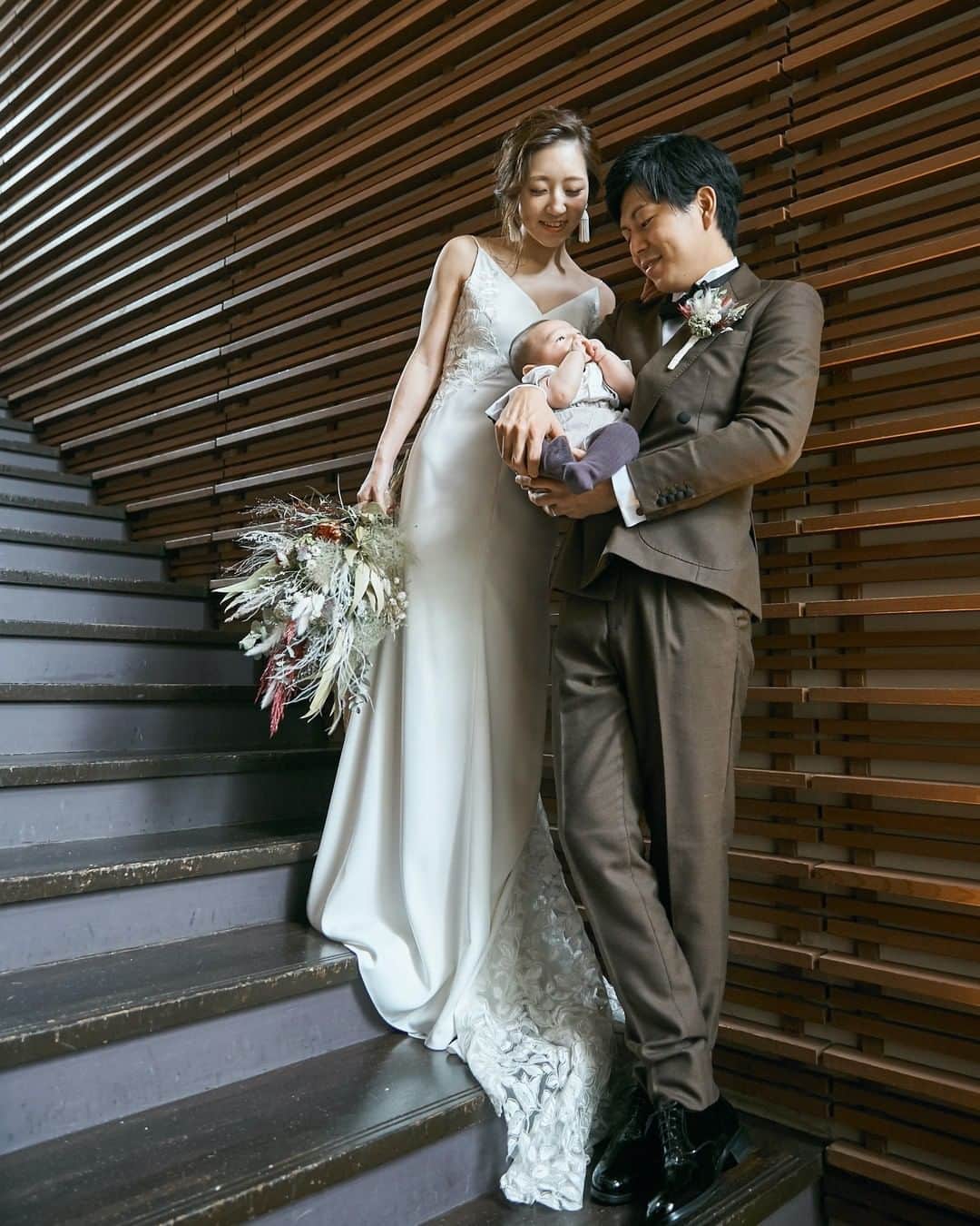 ラヴィ•ファクトリーさんのインスタグラム写真 - (ラヴィ•ファクトリーInstagram)「【写真で叶える結婚式】 . 愛する家族と一緒に..* 人生の新しい節目に「今」という軌跡を刻むために.. 写真に託された“瞬間”に思いを馳せ、 シャッターを切ります＊ —————— ラヴィファクトリー福岡: @fukuoka_laviephotography  Photographer:@tazphoto_wedding  AREA:JAPAN,WITH THE STYLE FUKUOKA —————— @laviefactoryをフォローして #laviefactory #ラヴィファクトリー のハッシュタグをつけて お写真を投稿してみてくださいね✳︎ . こちらの公式IG（@laviefactory） で取り上げさせていただきます✨ #wedding#weddingphotography #ラヴィファクトリー #laviefactory #photo #生きる写真 #ハートのある写真 #instawedding #結婚写真 #ウェディング #ウェディングフォト #撮影指示書 #ロケーションフォト #前撮り #プレ花嫁 #結婚準備 #写真好きな人と繋がりたい #フォトウェディング #卒花 #前撮り #後撮り #ウェディングニュース #プラコレ #withthestyle #福岡花嫁 #チャペルフォト #キッズ婚 #家族フォト #おしゃれ花嫁」12月18日 17時06分 - laviefactory