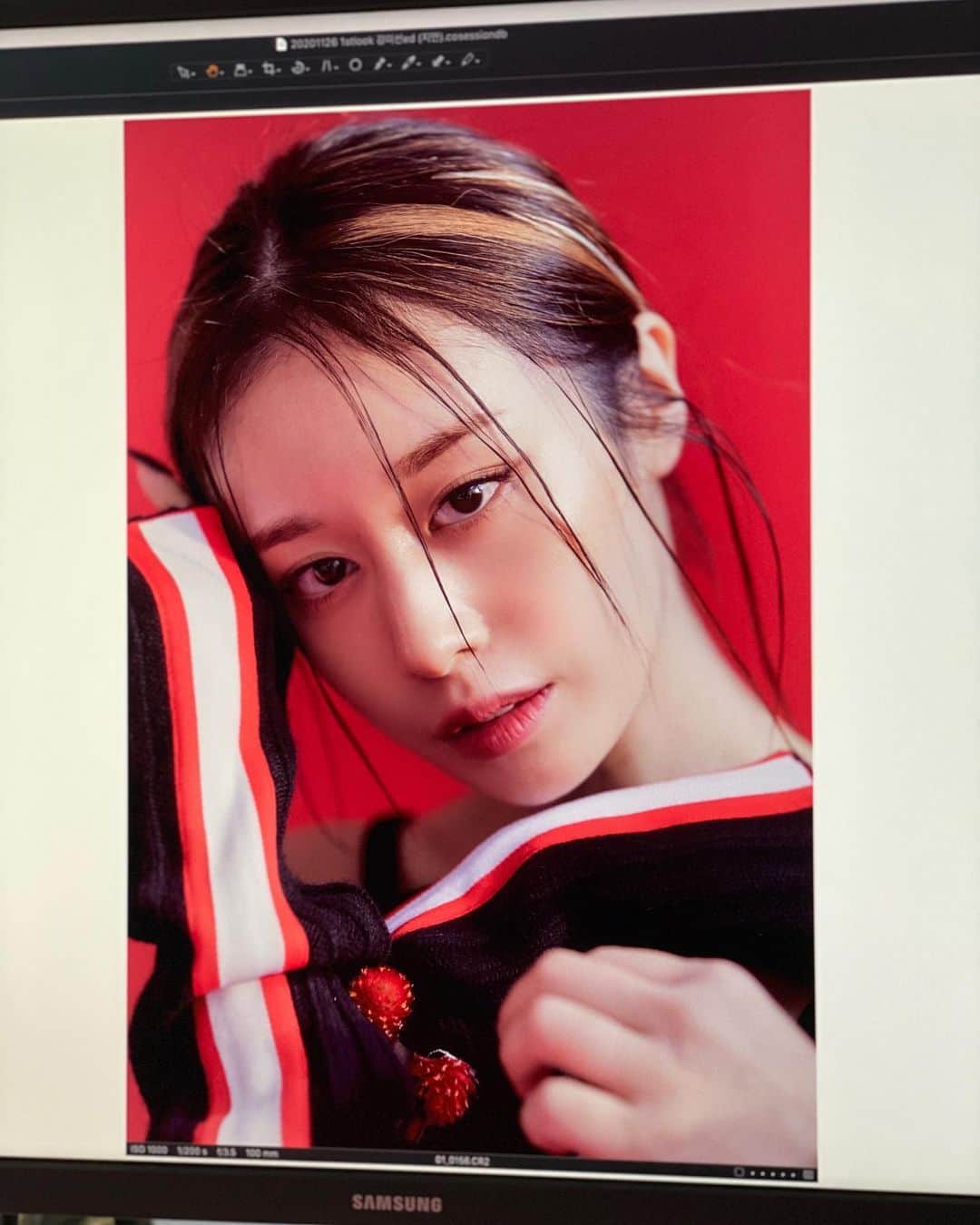 ジヨン のインスタグラム：「❤️」