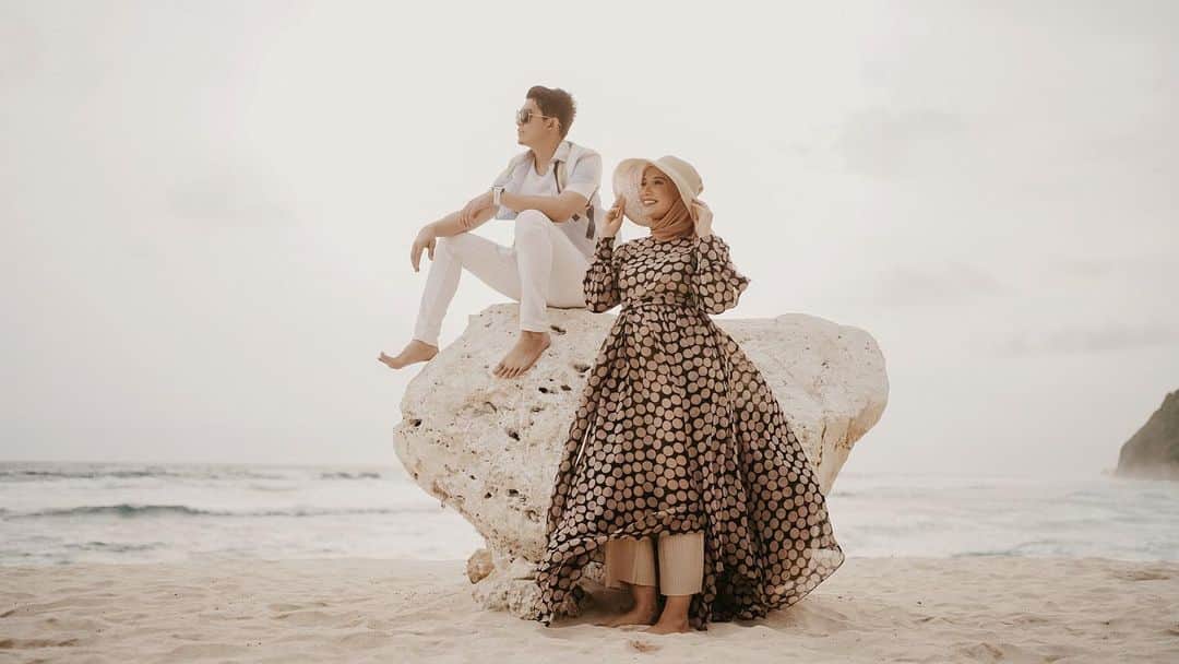 のインスタグラム：「GIVEAWAY Alert!! ‼️Kia mau kasih dress favorite kia ini buat subscribers The sungkars Family , caranya liat di postingan sebelumnya ya😘」