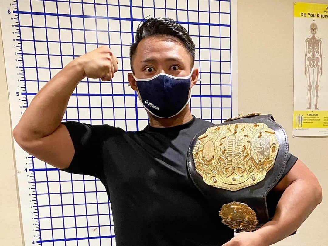 山崎秀晃さんのインスタグラム写真 - (山崎秀晃Instagram)「フィジカル最強💪 質も大事ですが山崎は見映え重視です。 wizusの皆さんいつもありがとうございます🙏 @wizus.machida #workout #fitness」12月18日 17時55分 - hideaki1987