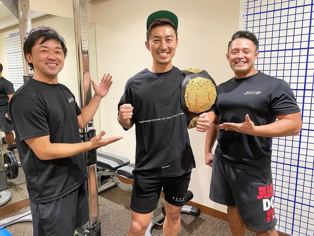 山崎秀晃のインスタグラム