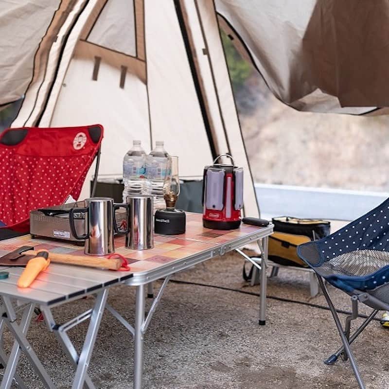 キャンプ情報サイト［ランタン］さんのインスタグラム写真 - (キャンプ情報サイト［ランタン］Instagram)「CAMP SMILE STYLE ／ 恋人と二人、焚き火を囲み 自然に癒される ＼ いろんなキャンパーのキャンプスタイルを現地取材と一般キャンパーからの投稿で数多く掲載してます。 . . 詳しくは @lantern.camp webサイトをご覧ください . . #camp #camping #outdoor #travel #trip #lantern_smile #nature #キャンプ #キャンプ用品 #アウトドア #テント #自然 #旅行 #キャンプ初心者 #キャンプ好きな人と繋がりたい #キャンプスタイル #LANTERN #キャンプギア #コールマン #コールマンスタイル #チェア #coleman #モンベル #dod #お揃い #冬キャンプ #デュオキャンプ #青川峡キャンピングパーク」12月18日 18時11分 - lantern.camp