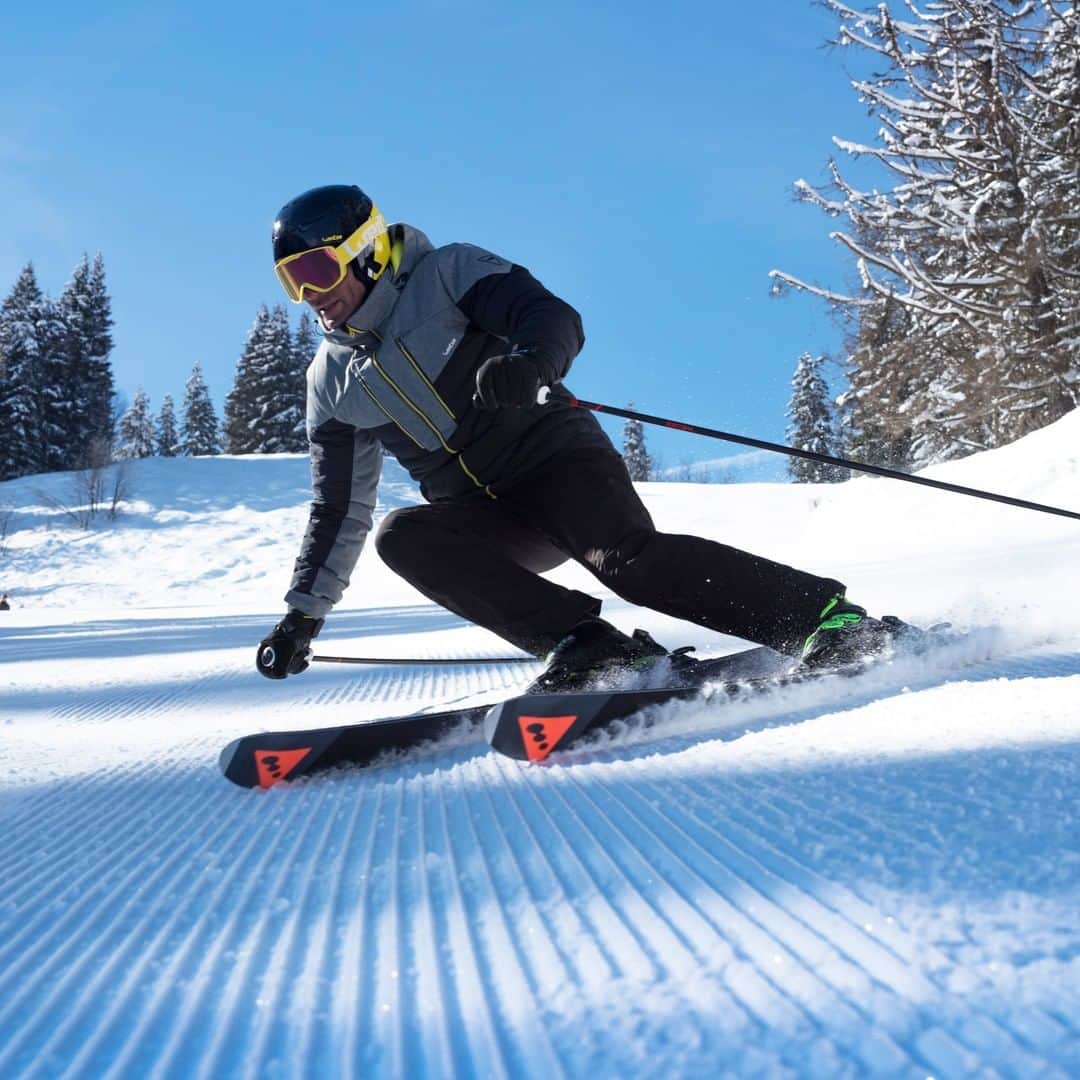 フランス発の総合スポーツ用品 Decathlon デカトロンさんのインスタグラム写真 - (フランス発の総合スポーツ用品 Decathlon デカトロンInstagram)「＼ 朝や夜も滑る方におすすめ！ ／  WEDZE (ウェッゼ)  スキー ダウンジャケット ウォーム Downhill 900 メンズ 19,900円  最大-13℃ の環境下でも使え、冷たい風が吹くゲレンデでも寒さに負けずスキーを思い切り楽しめます！  ポケットもたくさんついており、リフト券をしまえたりできるところもおすすめポイントのひとつです。  #デカトロン #デカトロンジャパン #デカトロン西宮 #デカトロン幕張 #スポーツ #スポーツ好き #スポーツ好きな人と繋がりたい #運動 #運動好き #運動好きな人と繋がりたい #スキー #スノーボード #スキー初心者 #スノーボード初心者 #スキーウェア #スノーボードウェア #スキー好きな人と繋がりたい #スノーボード好きな人と繋がりたい #ダウンジャケット #アウター #防寒 #ウィンタースポーツ #decathlon #ウェッゼ #wedze #スキー好き #スノーボード好き #スポーツ用品 #スポーツ用品店 #オールスポーツ」12月18日 18時15分 - decathlon.japan