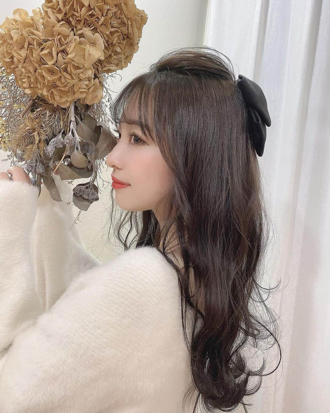 清里千聖さんのインスタグラム写真 - (清里千聖Instagram)「. #💐 髪色暗くしてもらった🥺💕 いつもありがとう〜💓 #kusuki #hairstyle #ハーフアップ #🎀」12月18日 18時23分 - chiseikiyosato