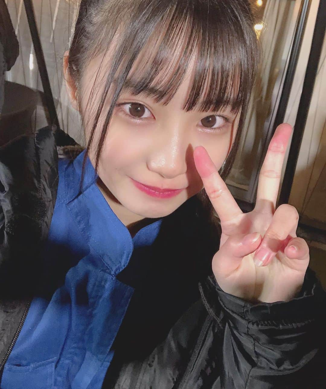 倉島杏実さんのインスタグラム写真 - (倉島杏実Instagram)「寒かった🧊 . . . . #ポニーテール  #idol」12月18日 18時34分 - anzunomi_ske