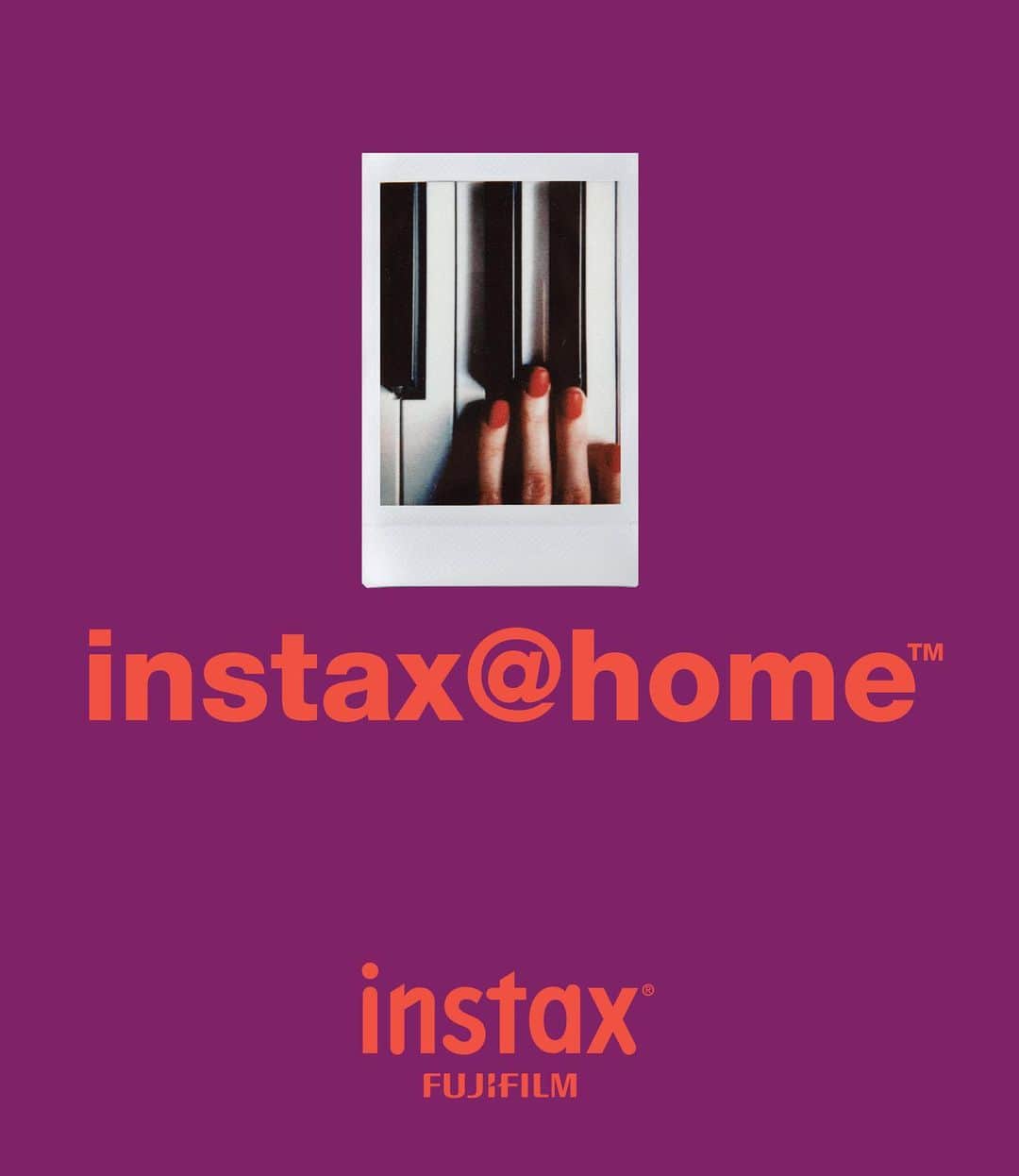 Fujifilm Instax North Americaさんのインスタグラム写真 - (Fujifilm Instax North AmericaInstagram)「The holiday season is all about the ones we love, no matter where you are, near or far! 💘 Tag a loved one below to tell them you’re thinking about them.⁠ 👇💖⁠⠀ ⁠⠀ 🖼️ Source: @truthfully.tori⁠⠀ .⁠⠀ .⁠⠀ .⁠⠀ #instaxathome⁠⠀ #dontjusttakegive⁠⠀ #diy⁠⠀ #minifilm⁠⠀」12月19日 4時54分 - fujifilm_instax_northamerica