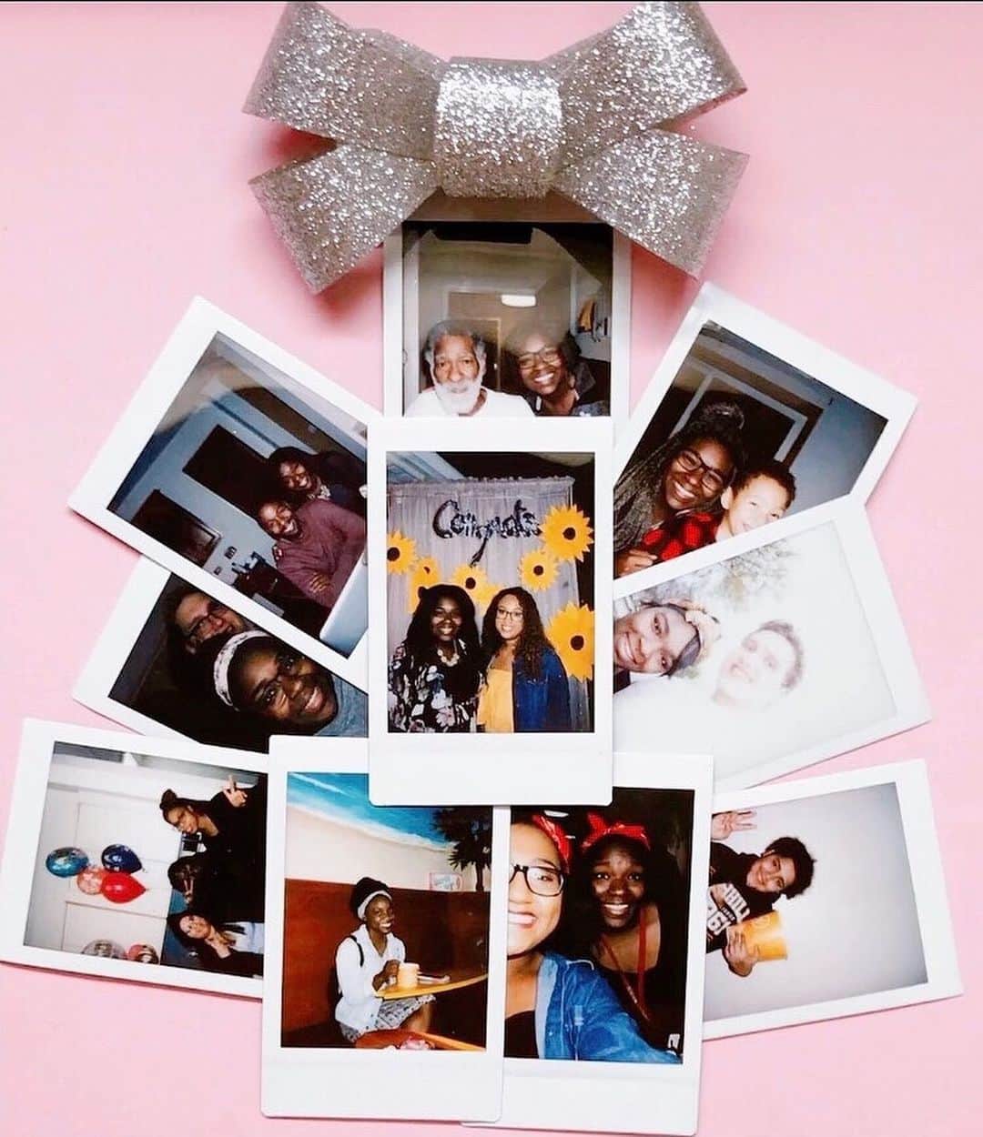 Fujifilm Instax North Americaさんのインスタグラム写真 - (Fujifilm Instax North AmericaInstagram)「The holiday season is all about the ones we love, no matter where you are, near or far! 💘 Tag a loved one below to tell them you’re thinking about them.⁠ 👇💖⁠⠀ ⁠⠀ 🖼️ Source: @truthfully.tori⁠⠀ .⁠⠀ .⁠⠀ .⁠⠀ #instaxathome⁠⠀ #dontjusttakegive⁠⠀ #diy⁠⠀ #minifilm⁠⠀」12月19日 4時54分 - fujifilm_instax_northamerica