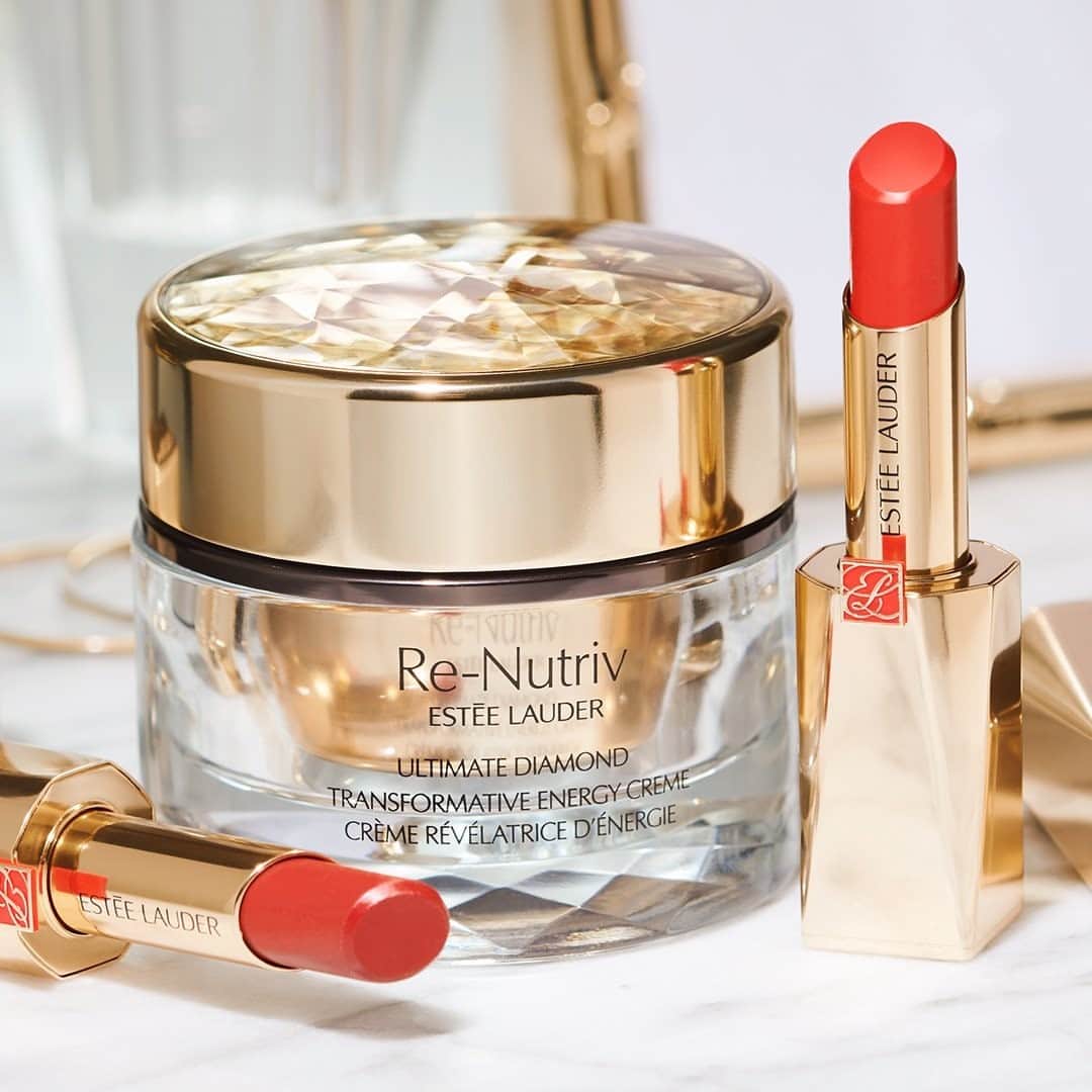 エスティローダーのインスタグラム：「Gifts to give or to get: glowing skin and gorgeous lip color💄🎁 ✨#ReNutriv Ultimate Diamond Transformative Energy Creme for younger-looking skin ✨#PureColorDesire Lipstick in Don’t Stop 305 and Rouge Excess 304 which hugs your lips in a plush, ultra-comfortable color  Tap to shop them now!」