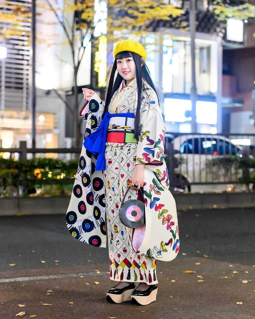 Harajuku Japanさんのインスタグラム写真 - (Harajuku JapanInstagram)「20-year-old Japanese student Merica (@_mericaaaaaa_) on the street in Harajuku wearing a kimono with a modern pop print and color block obi by Tsumori Chisato, a Memnon vinyl record handbag, and Vivienne Westwood rocking horse shoes. She was also wearing a face mask by Harajuku art label Erostika, but she took it off for the photos. Swipe left to see a shot of her colorful obi!!」12月19日 5時20分 - tokyofashion
