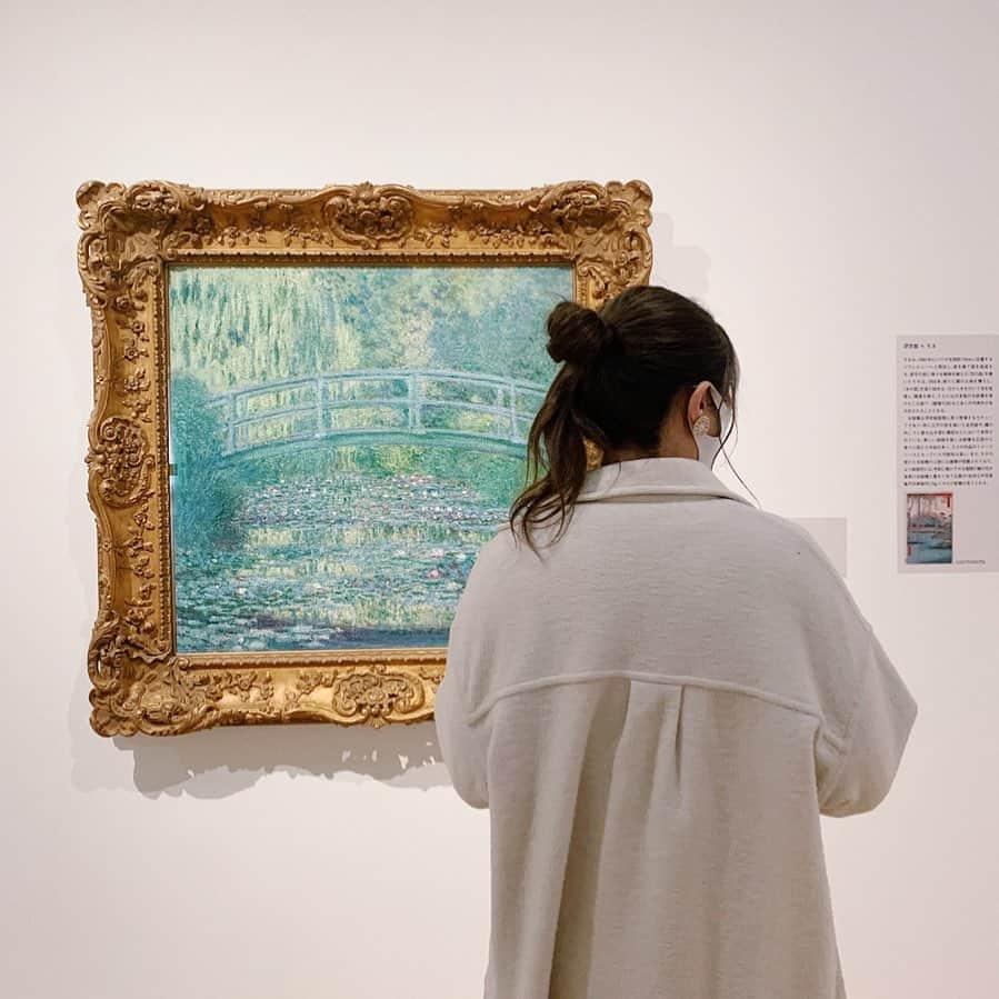 よしかわなみのインスタグラム：「ㅤㅤ 2年ぶりに美術館にいった〜！ ㅤㅤㅤㅤㅤㅤㅤㅤㅤㅤㅤㅤㅤ 絵画のほかにも陶器あったり フランスと日本の文化の影響だったり ステキだったなあ🎨 ㅤㅤㅤㅤㅤㅤㅤㅤㅤㅤㅤ」
