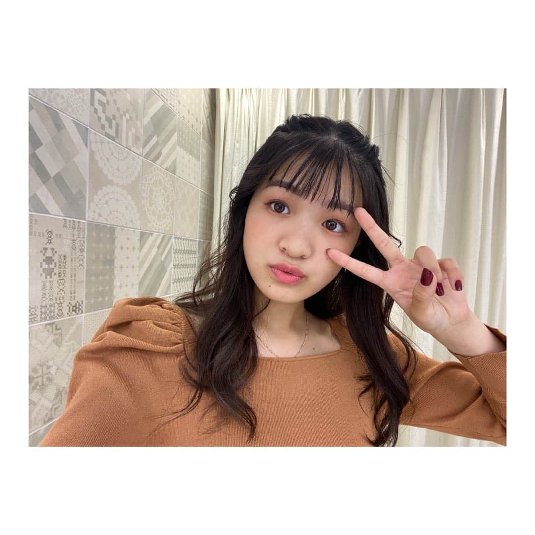 湊胡遥のインスタグラム：「・ こはるの部屋企画の アザーカットを…♥ どのメイクがお好きですか？」