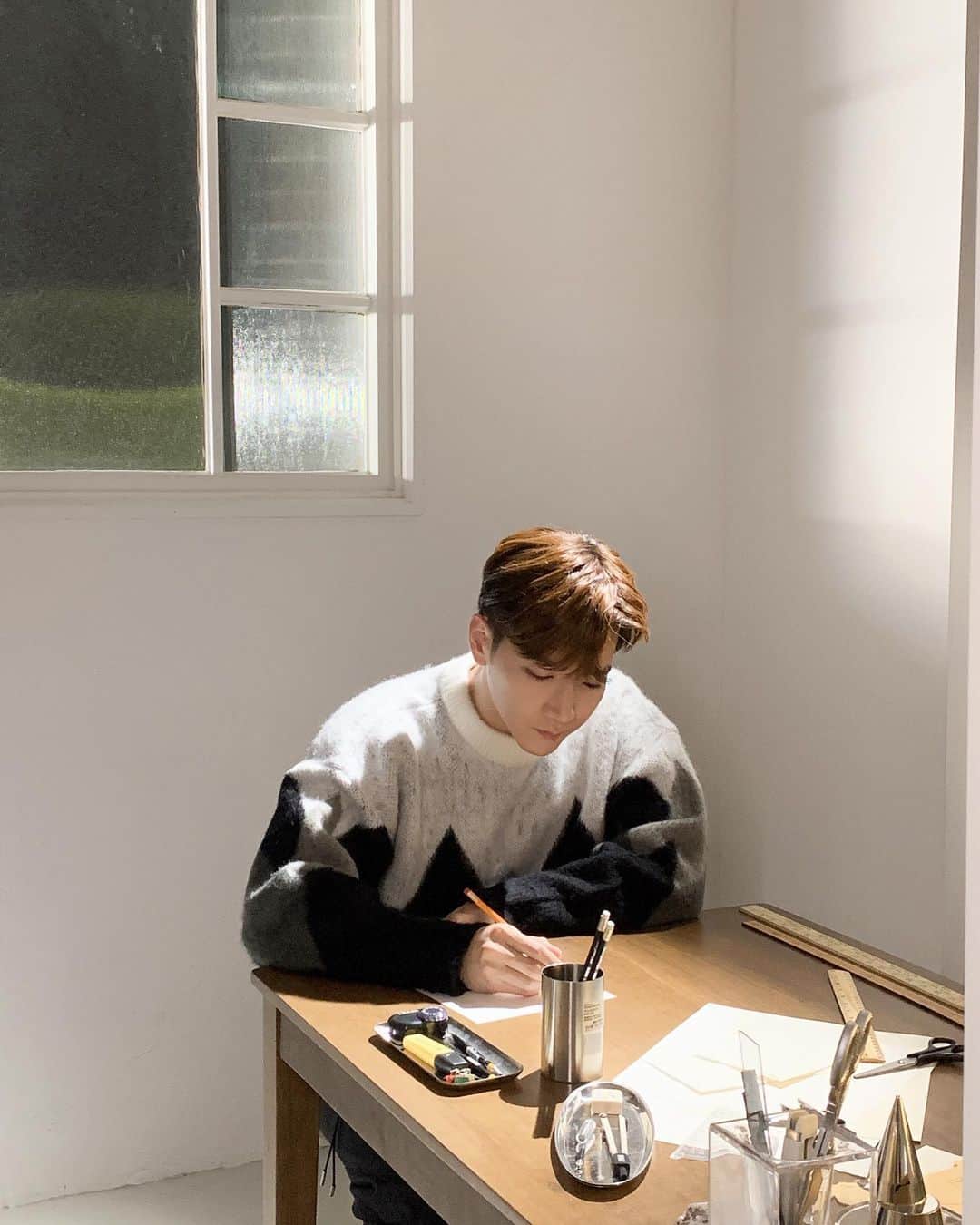 2PMさんのインスタグラム写真 - (2PMInstagram)「올 겨울은 핫팩 대신 밍 사진으로 대체합니다💗  #포근밍🐼 #레투스타그램」12月18日 21時04分 - real_2pmstagram