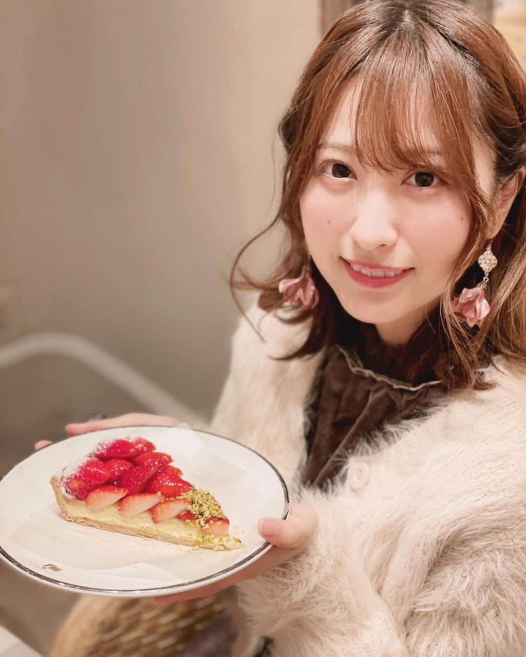 小桃音まいのグルメインスタ