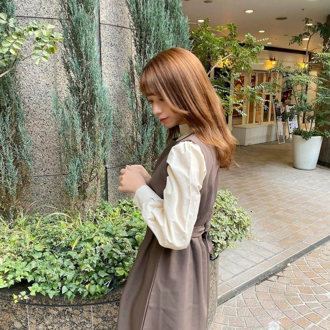 YUMIのインスタグラム：「. 明日！ 福岡すっぴんツアーみてね✨  このブラウス着回してる🙌 @iradowl_official」