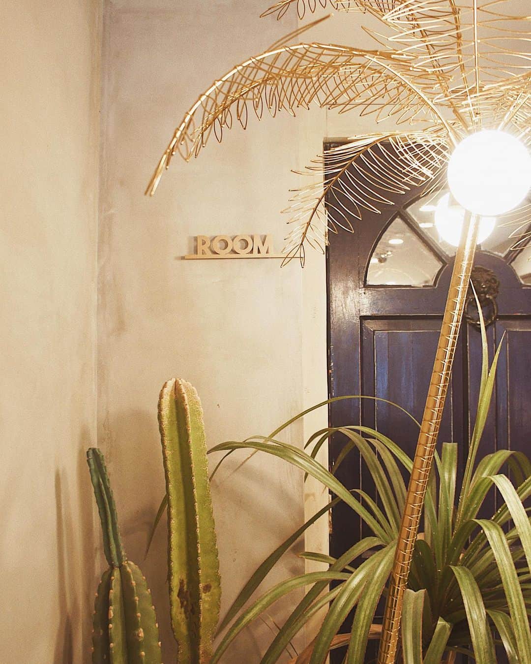 MEGのインスタグラム：「#hotel_mg 🔑」