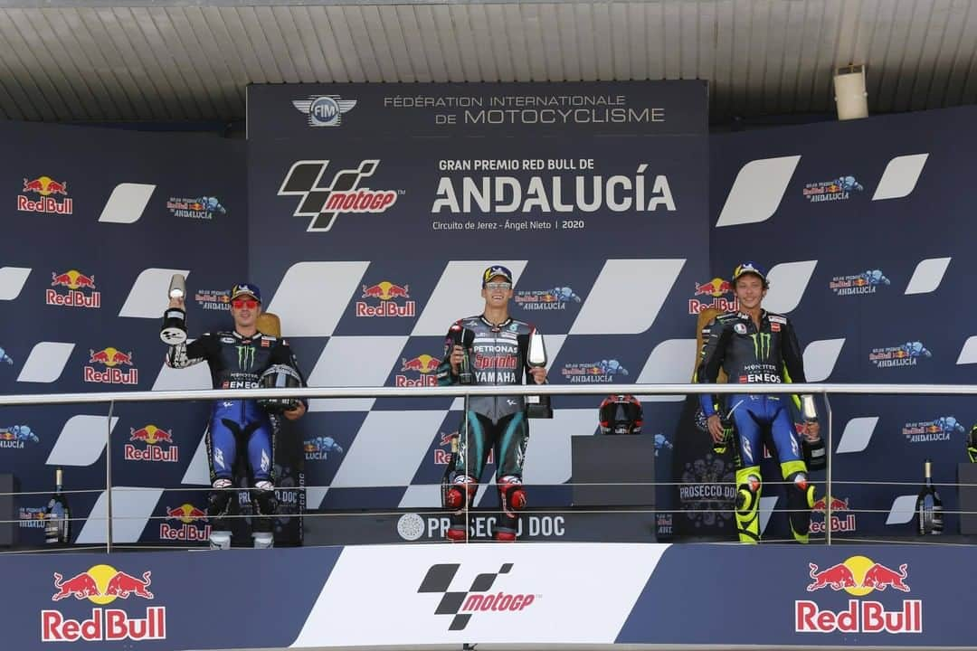 MotoGPさんのインスタグラム写真 - (MotoGPInstagram)「#MotoGP 2020 Podiums Review 🏁 // #AndaluciaGP 🥇@fabioquartararo20 🥈@maverick12official 🥉@valeyellow46 #Podium #Motorcycle #Racing #Motorsport」12月18日 22時00分 - motogp