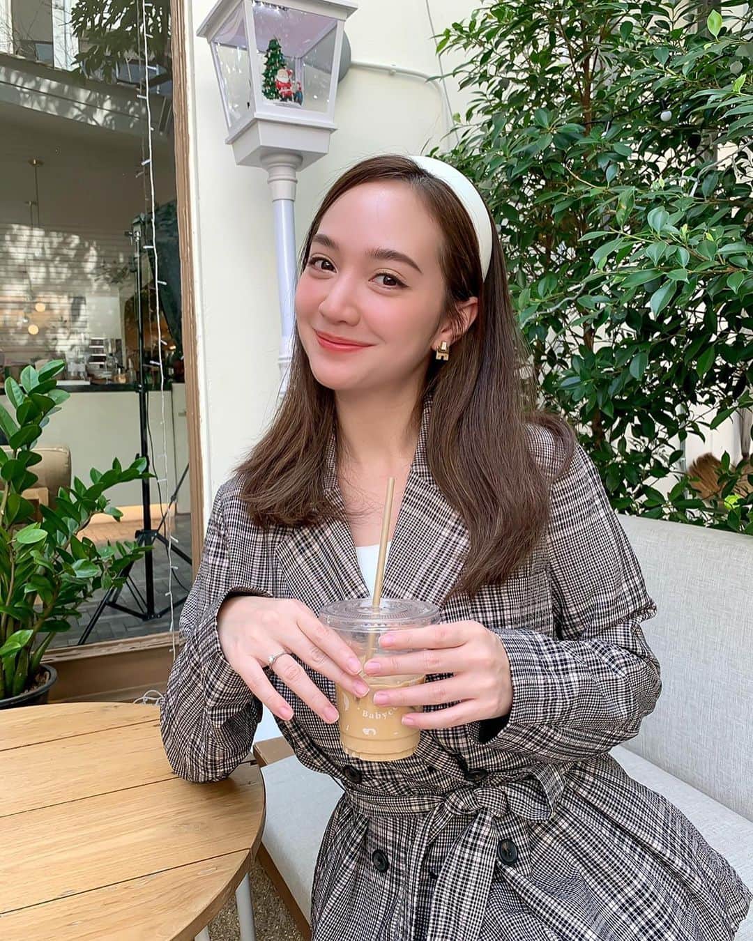 インヤのインスタグラム：「Christmas is coming soon ! 🎄」