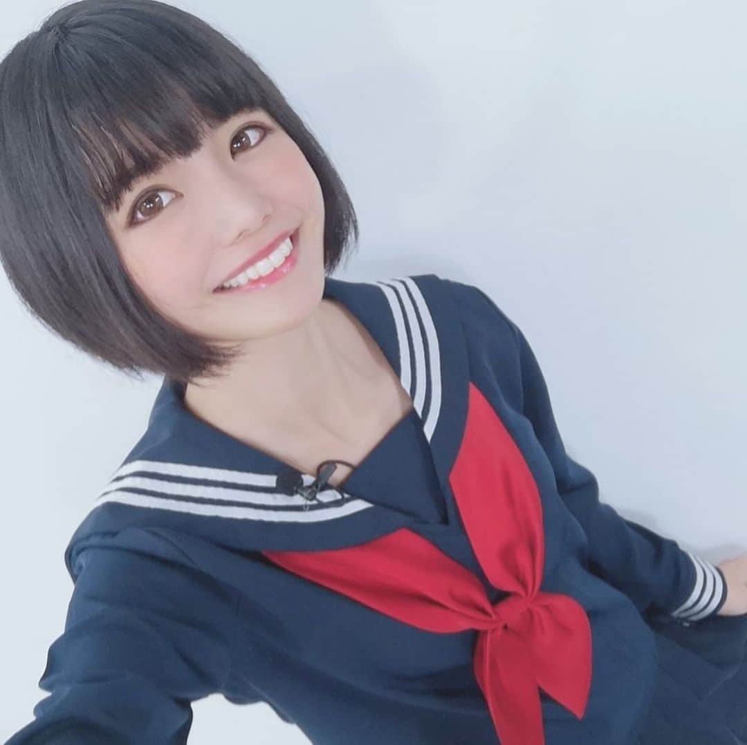 美環のインスタグラム：「なんと！今年もまた18歳の誕生日を迎えましたーヽ(=´▽`=)ﾉわーいっ✨🥳 ここまで毎日楽しく活動できているはひとえに皆様のおかげでございますっ😌🙏 いつもありがとーっ🍊🐜🐜🐜🐜🐜🐜🐜🐜🐜🐜」