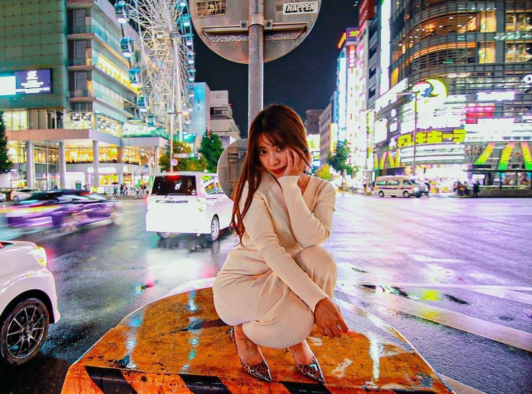 中村かなのインスタグラム：「good night...✨✨ ・ ・ 📸　@shotime_92826  ・ ・ ・ ・ ・ #pinkyroom #ピンキールーム #プリンセスルーム #ピンクルーム #クリスマスツリー  #クリスマス #ピンククリスマス #クリスマスデコレーション  #ポートレートモデル  #ポトレモデル  #レンタルスタジオ名古屋  #模特  #かな企画撮影会  #撮るを楽しむ  #僕だけのピント  #キリトリセカイ #日常を紡いでく  #キリトリ世界  #season_girls_collection  #撮影会　#名古屋撮影会  #グラビア #jp_portrait部  #名古屋  #jp_mood  #portrait_ig #jp_portrait_club  #tokai_camera_club  #indies_gram #good_portraits_japan」