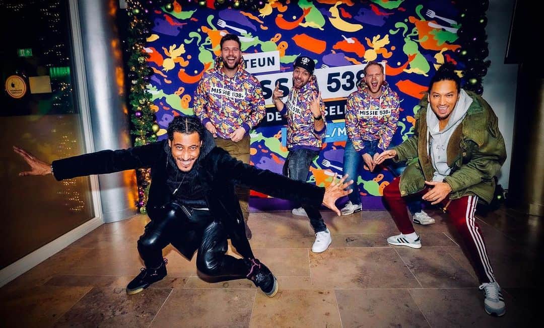 サネリー・ジェームズのインスタグラム：「💚💜  ...  #missie538」